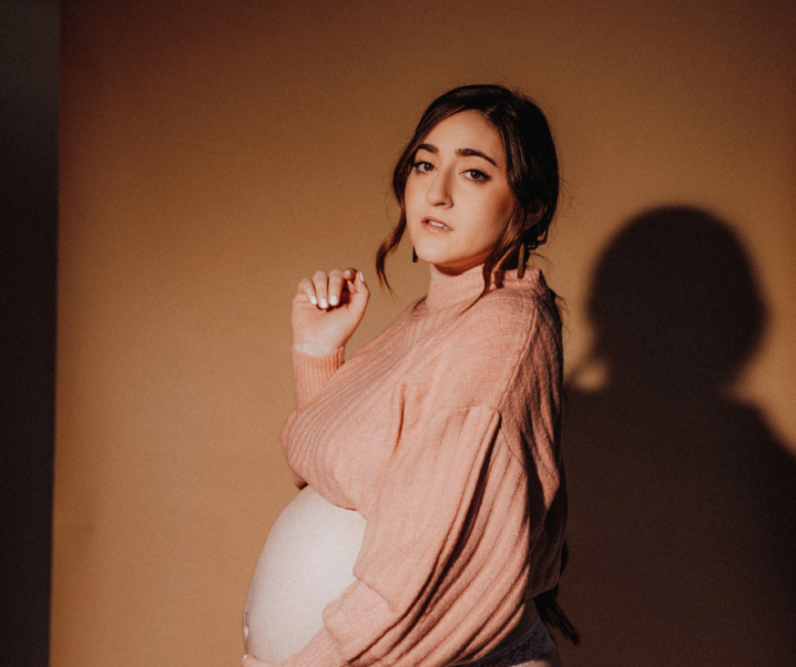 Maternity Photo Shoot Outfit Ideas